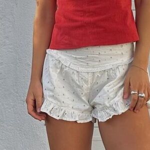 NWT urban outfitters eyelet ruffle shorts